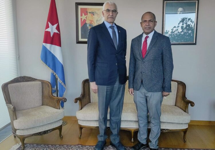 CHP Milletvekili Kılınç’tan Küba Büyükelçisi’ne veda ziyareti…