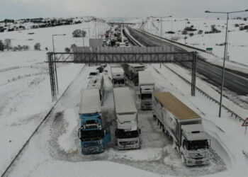 Otoyollarda mahsur kalanlar tazminat davası açabilir mi?