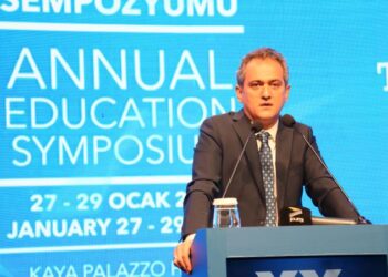 Bakan Özer’den yüz yüze eğitim açıklaması