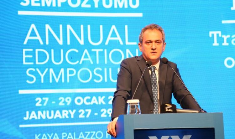 Bakan Özer’den yüz yüze eğitim açıklaması