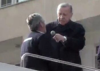 Vatandaş yardım isteyince ‘Dombra’ şarkısı devreye girdi