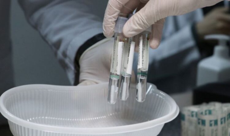 Test karmaşasının ardından istifa çağrısı