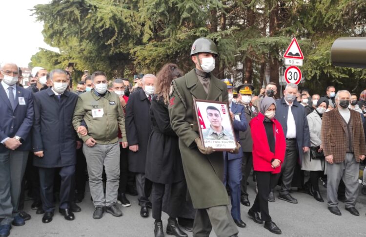Şehit Piyade Onbaşı Enes Koç, İstanbul’da son yolculuğuna uğurlandı