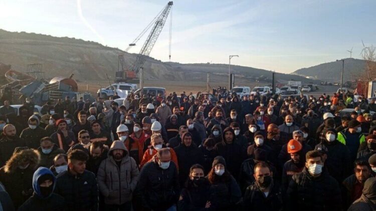 2 bin gemi söküm işçisi 4 gündür grevde