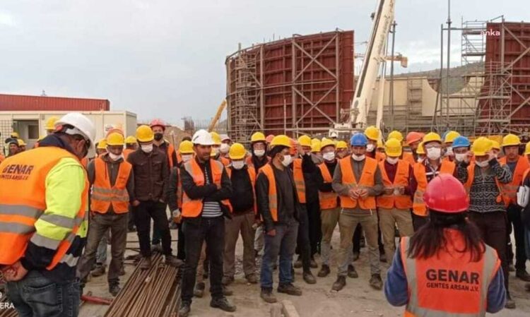 Akkuyu’da 250 işçi iş bıraktı: ‘4 aydır maaşlarımızı alamıyoruz’
