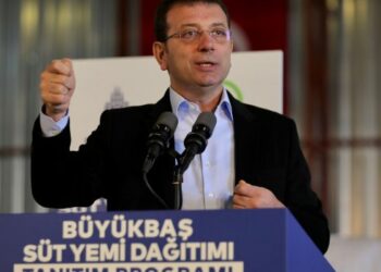 İmamoğlu: Hiç yapılmayan uygulamaları işleme koyuyoruz