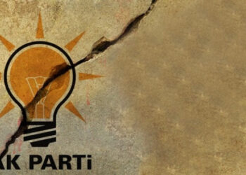 AKP’de toplu istifa depremi