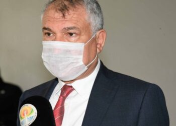 Adana Büyükşehir Belediye Başkanı Zeydan Karalar, koronavirüse yakalandı