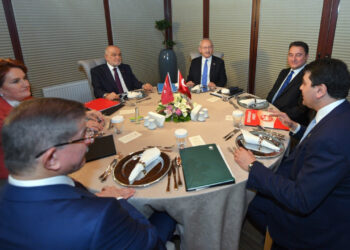 Altı muhalefet partisi bir araya gelmişti… Liderler buluşmasında neler konuşuldu?