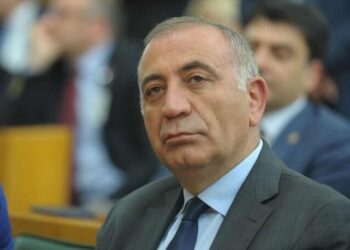 CHP’li Gürsel Tekin haber spikeri Mehtap Özkan ile evlendi