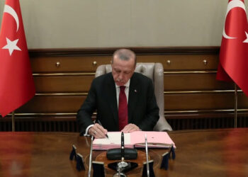 Resmi Gazete’de yayımlandı: Erdoğan’dan gece yarısı kritik atamalar