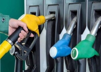 Benzine de zam geliyor