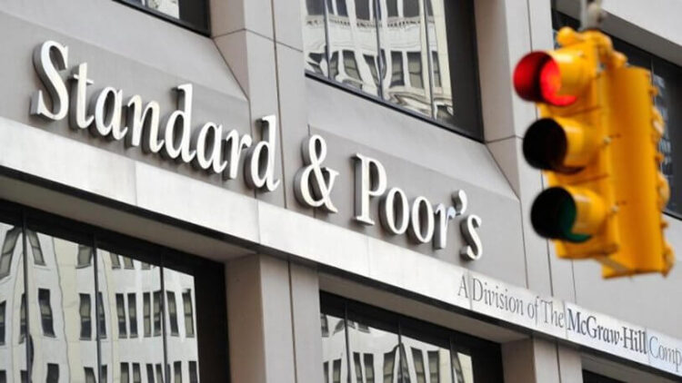 S&P, Rusya’nın kredi notunu düşürdü