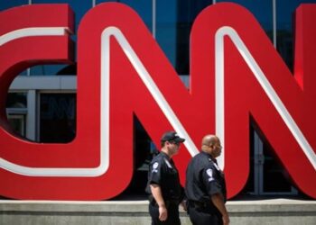CNN’de deprem yaratacak istifa