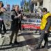 İzmir’de memurlar fatura yakarak hükümete tepki gösterdi