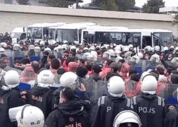 İşçiler MİGROS patronunun evinin önünde gözaltına alındı