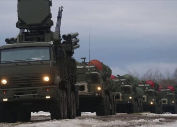 Ukrayna’nın doğusunda tansiyon yükselirken Rusya’dan nükleer tatbikat