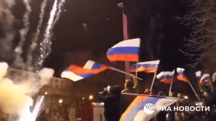 Putin’in açıklaması sonrası Donetsk’te kutlama