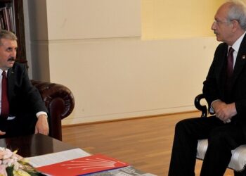 Kılıçdaroğlu ve Destici, Meclis’te karşılaştı: İşte sürpriz görüşmenin detayları!