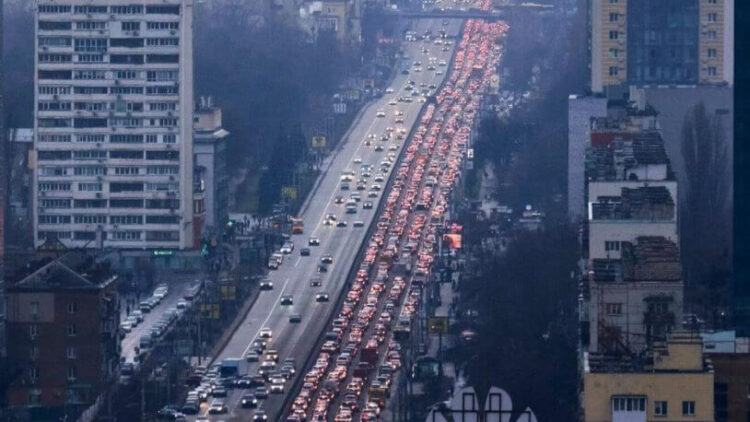 Ukrayna’dan kaçış yolculuğunda THY’ye sosyal medyada bilet tepkisi