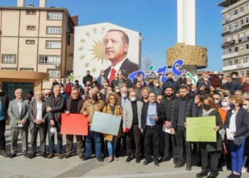 Rize’de, çay gübresine yapılan zam isyan ettirdi