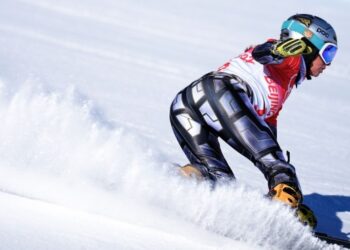 Beijing 2022’de snowboard kadınlar paralel büyük slalom mücadelesinden kareler