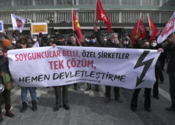 TKP’den fatura eylemi: Soyguncular belli, tek çözüm hemen devletleştirme