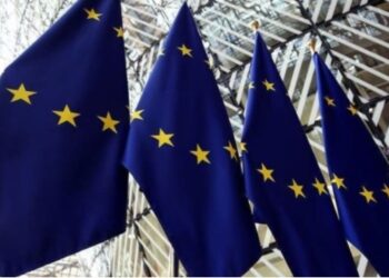 AB, birincil öncelikli olanlar hariç diplomatlarını Ukrayna’dan çekiyor