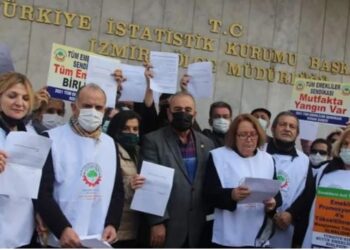 Emekliler TÜİK’in kapısına dayandı: Geçinemiyoruz