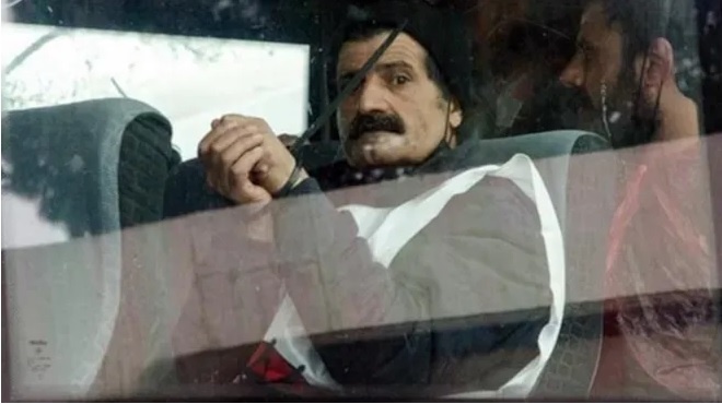 Emniyetten Migros açıklaması: Kelepçeli fotoğraf bizi de üzdü