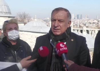 CHP’li Zeybek: Cumhurbaşkanı ‘Biz bu kente ihanet ettik’ demişti, hala bu ihanet devam ediyor