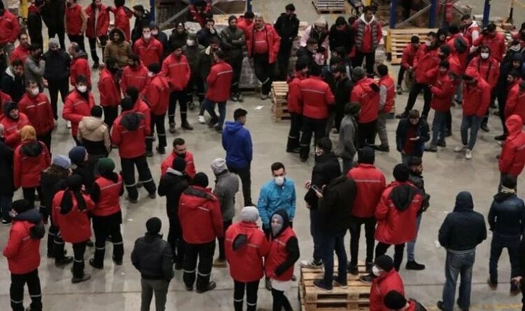 Eylem yapan 250 Migros işçisinin işine son verildi