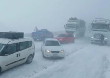 Çok sayıda sürücü yolda kaldı