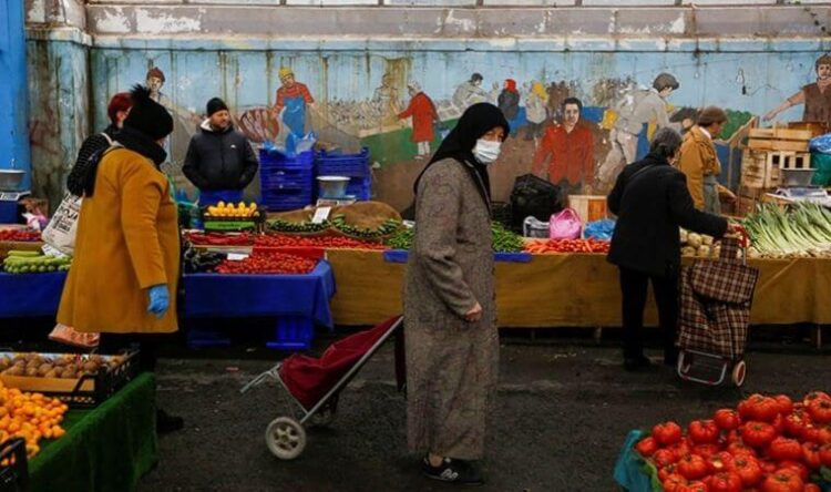 İstanbul’da acı tablo: Yurttaşın beli büküldü