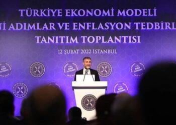 Bakan Nebati, yastık altı altın paketini açıklıyor