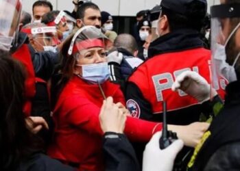 DİSK yöneticilerinin yargılandığı 1 Mayıs davası ertelendi