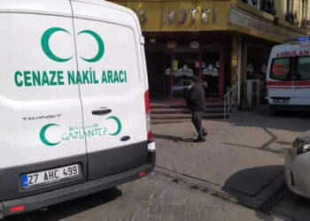 Polis memuru ölü bulundu