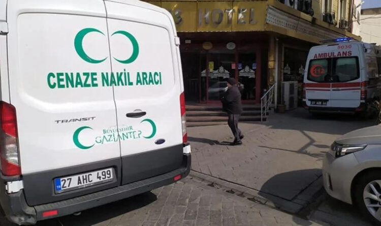 Polis memuru ölü bulundu