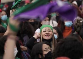 Kolombiya’da kürtaj hakkı zaferi: Kıtada dalga etkisi yaratacak