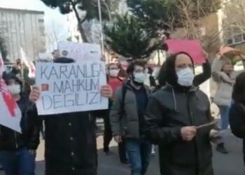 Kartal’da yurttaşlar elektrik faturalarına karşı sokağa çıktı