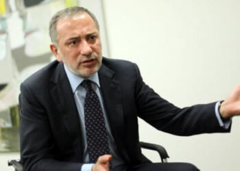 Fatih Altaylı’dan sert tepki: Lütfen, Allah aşkına bizi salak yerine koymayın!