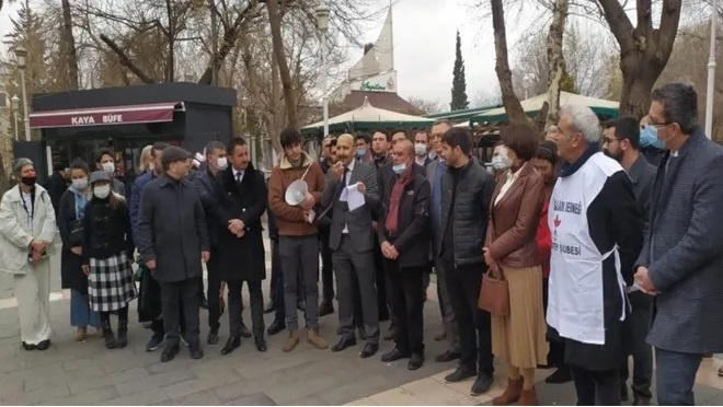 Antep’te iş bırakan işçilere 19 STK’den destek