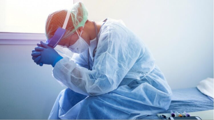 Yurt dışına gitmek için son bir ayda 197 hekim TTB’ye başvurdu