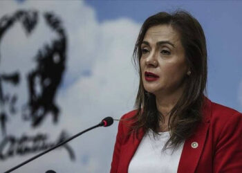 CHP’li İlgezdi: “Yayıncılık sektörü ile birlikte kültür dünyamız da çöküyor”