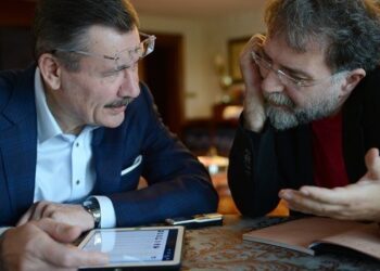 Ahmet Hakan’dan Melih Gökçek’e: Biraz ötede delir