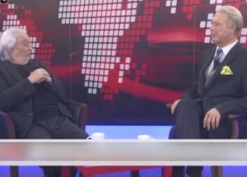 Uğur Dündar’ın yayın yasağını böyle protesto ettiler