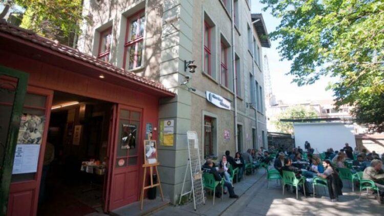 NHKM: Tiyatronun fişini çektirmeyiz