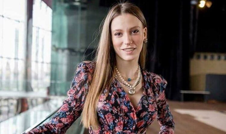Serenay Sarıkaya’ya saldıran şahıstan ilginç ifade: ‘Allah katında eşiz…’