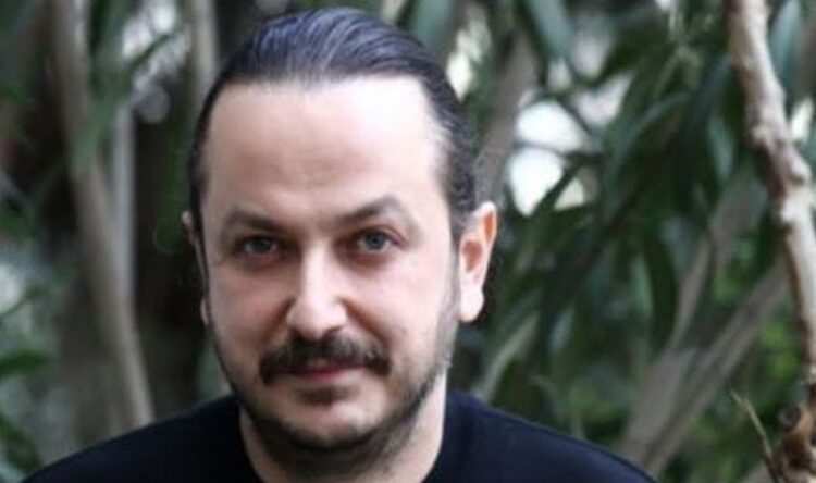 Sesli Köşe-Güvenç Dağüstün-‘A4 kâğıttan seccadeler yapmak!’