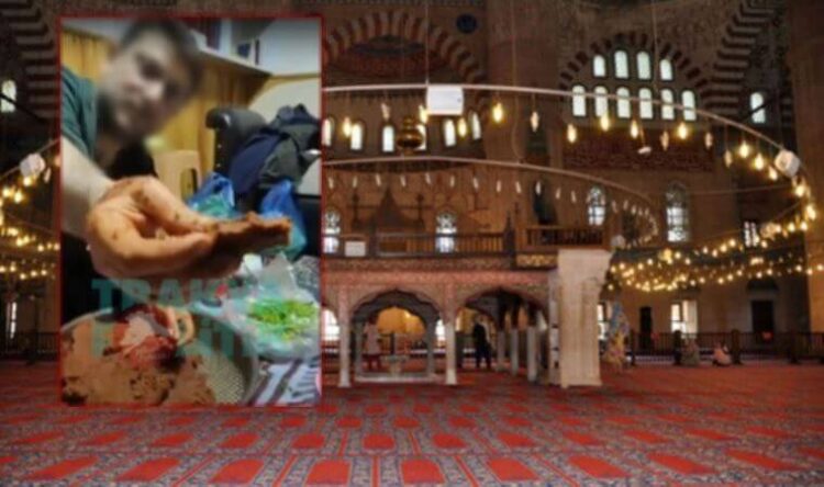 İmam ve müezzinden camide ‘çiğ köfte partisi’!